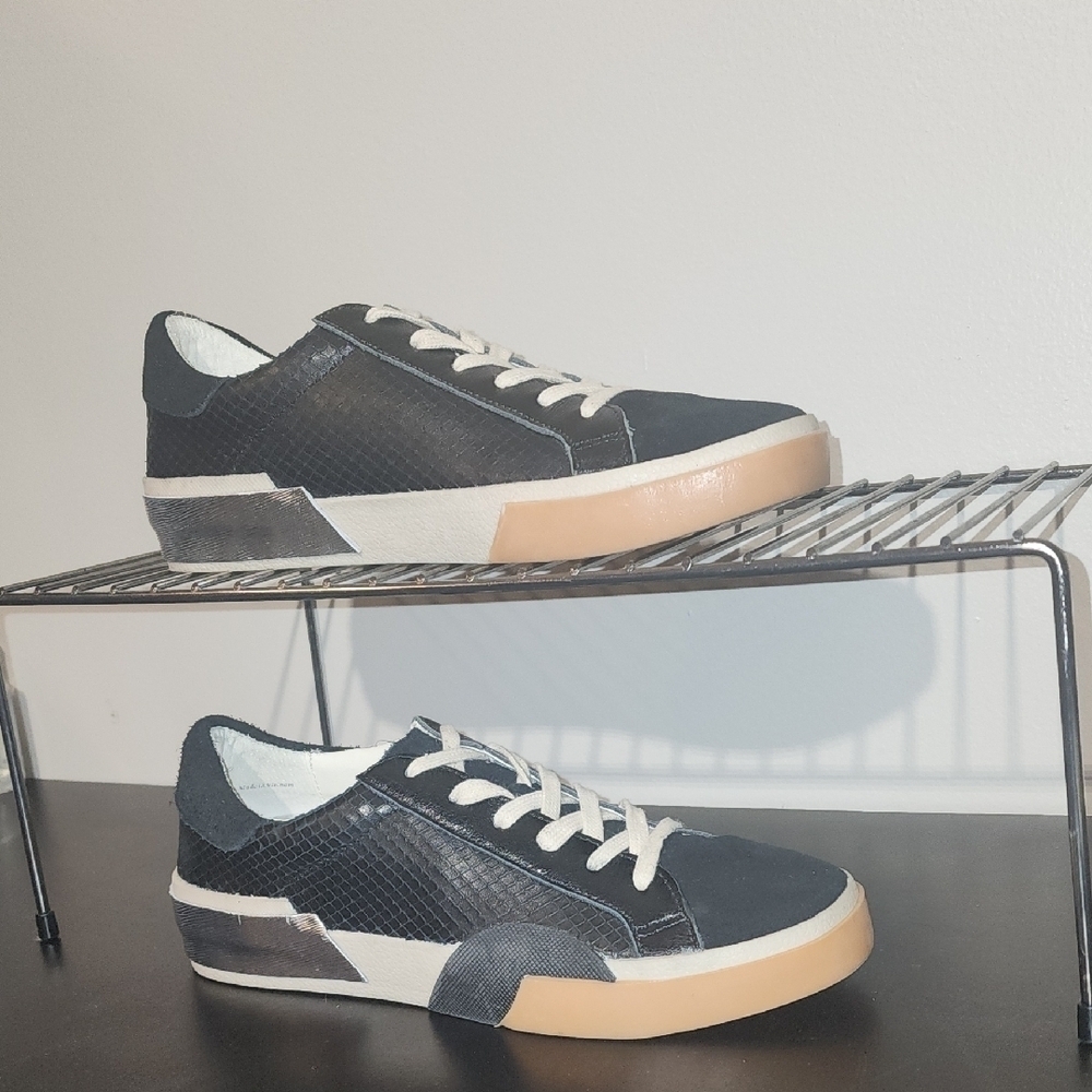 Dolce Vita Black and White Sneakers with Modern Design - Picture 3 of 7
